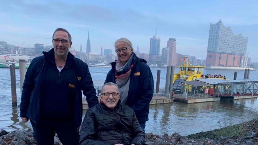 Herr S. an der Elbe
